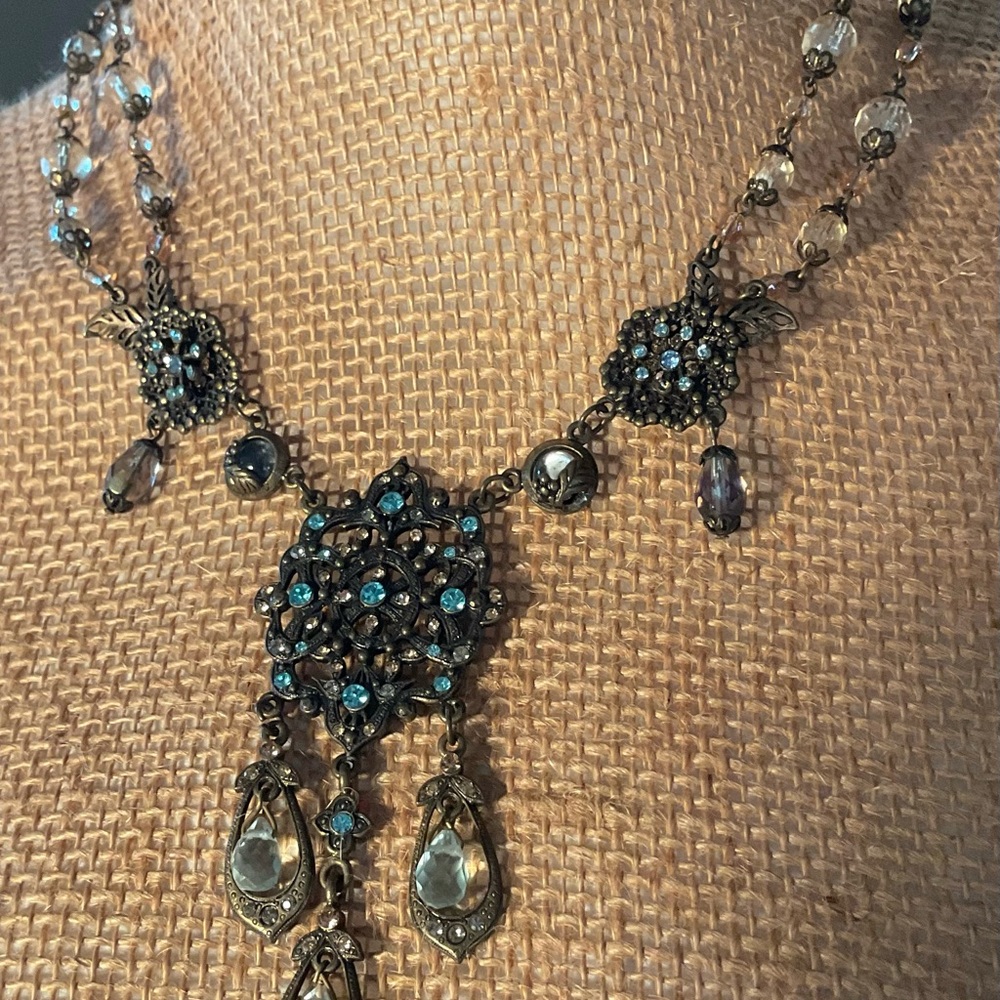 Bling Jewelry Vintage Style Blue and Silver Necklace